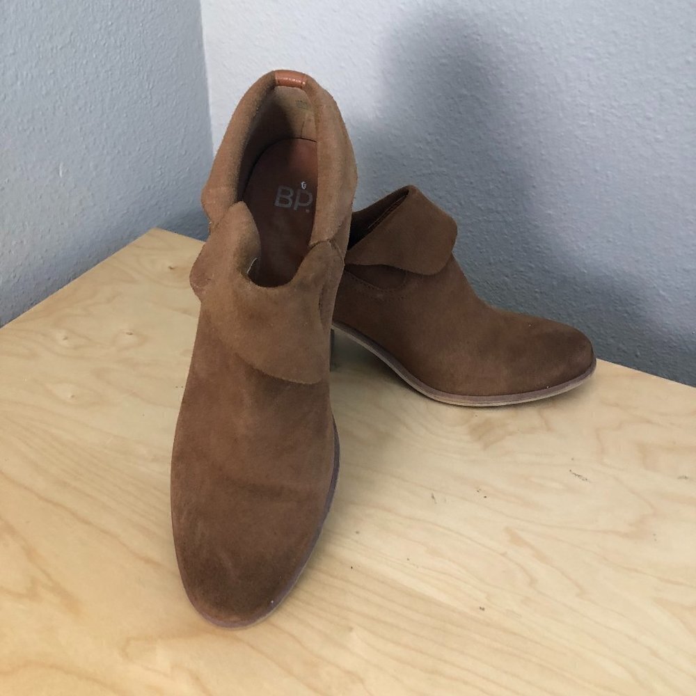 Nordstrom BP Brice Cognac Brown Suede Ankle Booties Women's size 8 EUC - Picture 2 of 11